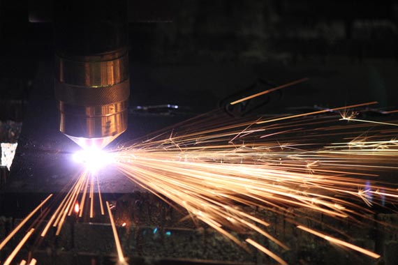 Un service de découpe de pièces au plasma est offert par Combustion Idéal Inc.